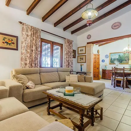 Cati Sontoiri Villa
