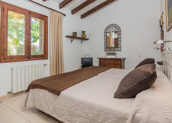 Cati Sontoiri Villa Pollensa